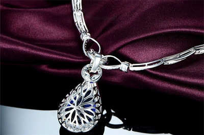 米莱珠宝白18K金25.5克拉求婚钻石项链_珠宝图片-珠宝产品-金投珠宝-金投网